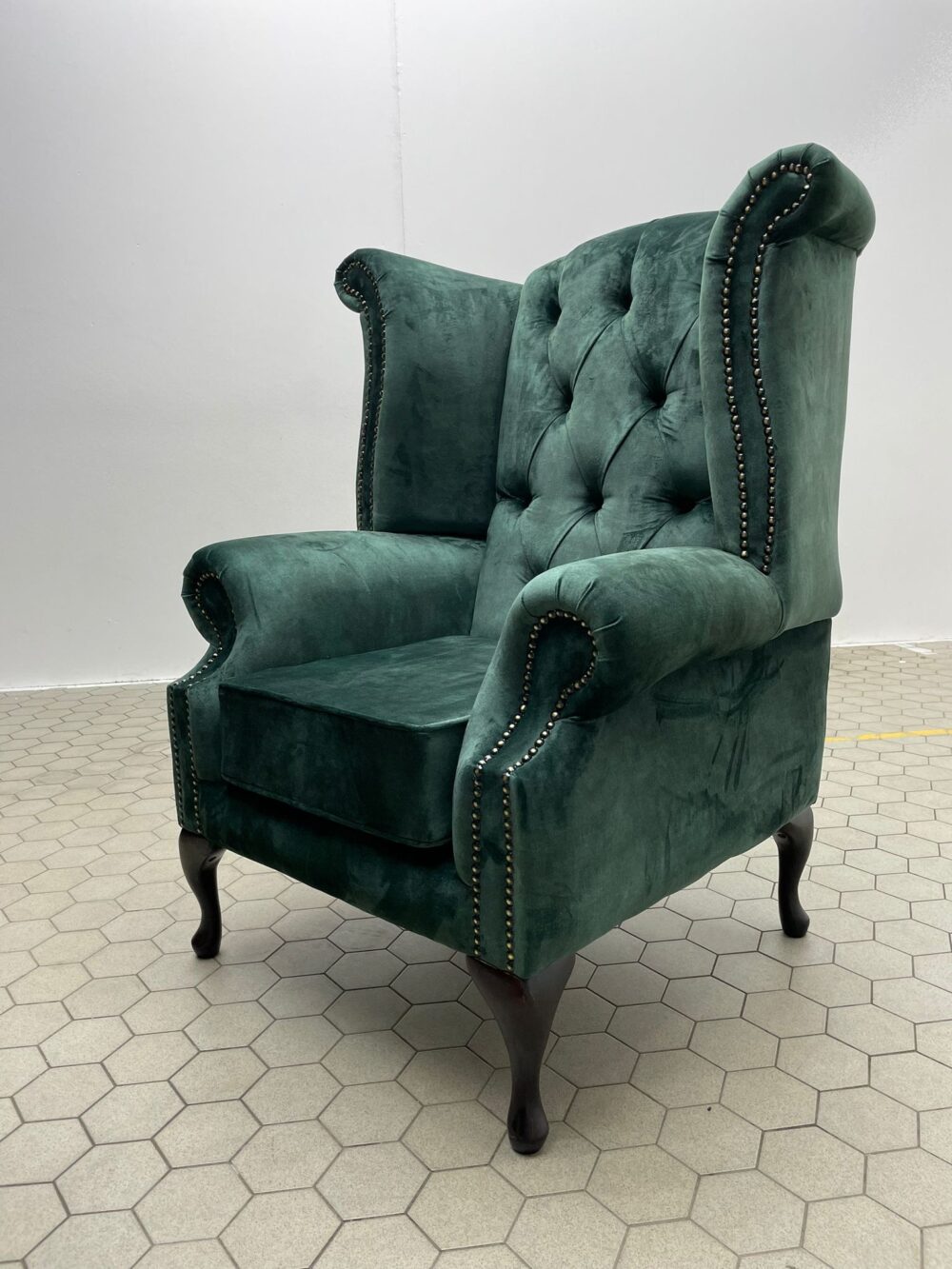 High Back Luxuy Windsor Chair - Image 3
